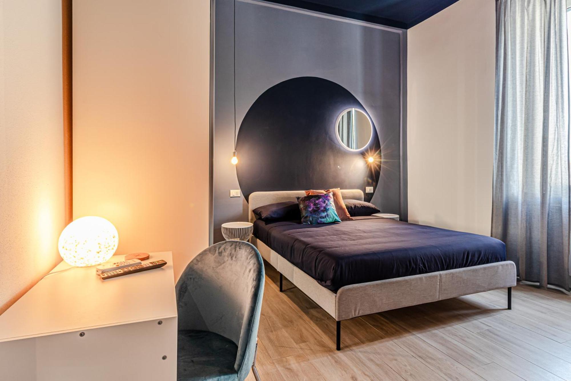 Moonlight Stylish Central, Hospital & Station 리보르노 외부 사진